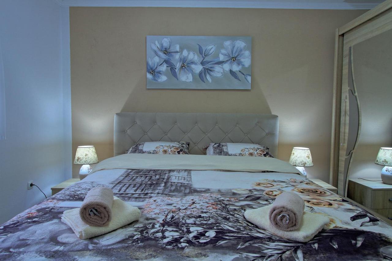 אוטוצאץ Holiday House Lana מראה חיצוני תמונה
