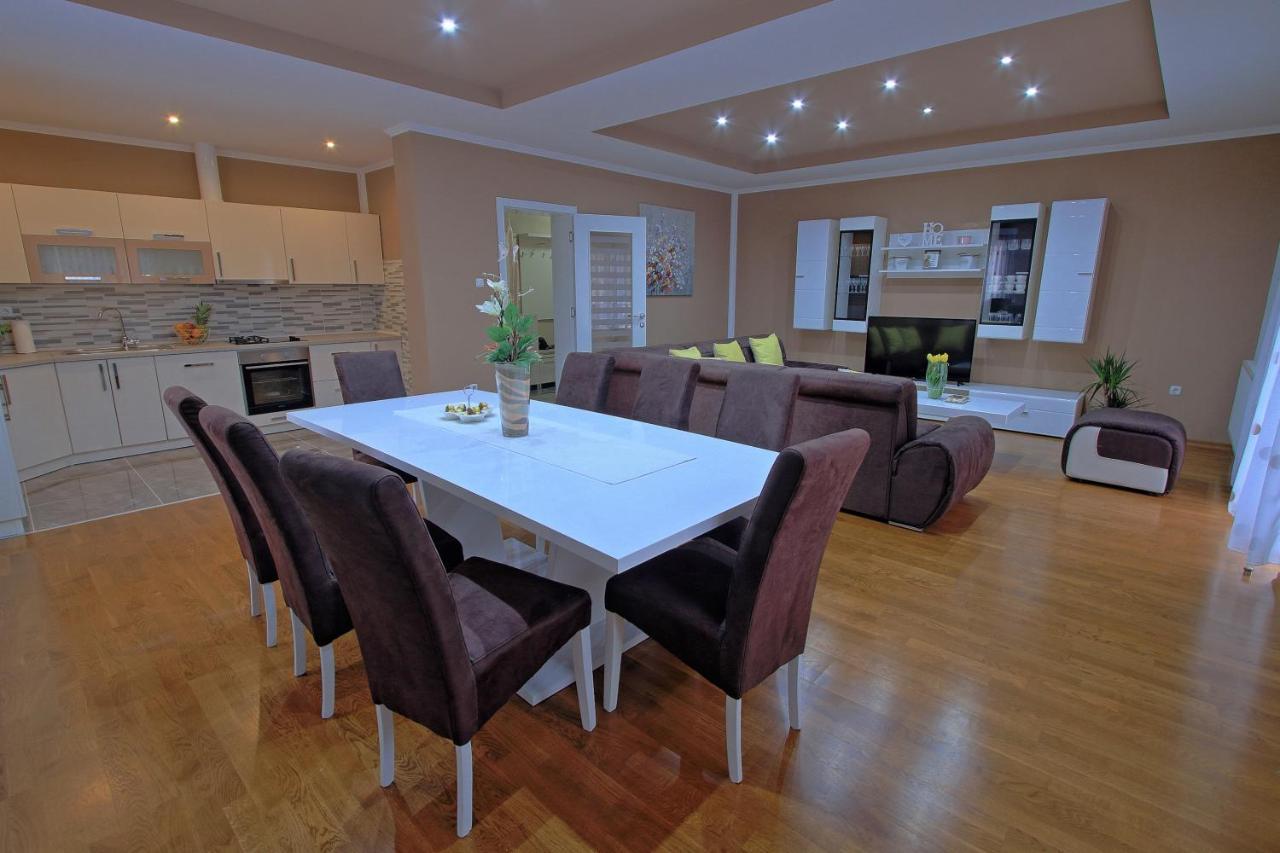 אוטוצאץ Holiday House Lana מראה חיצוני תמונה