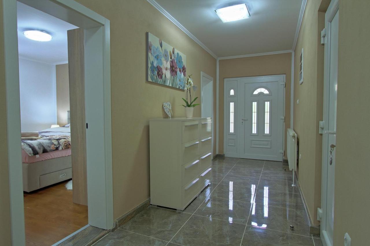 אוטוצאץ Holiday House Lana מראה חיצוני תמונה