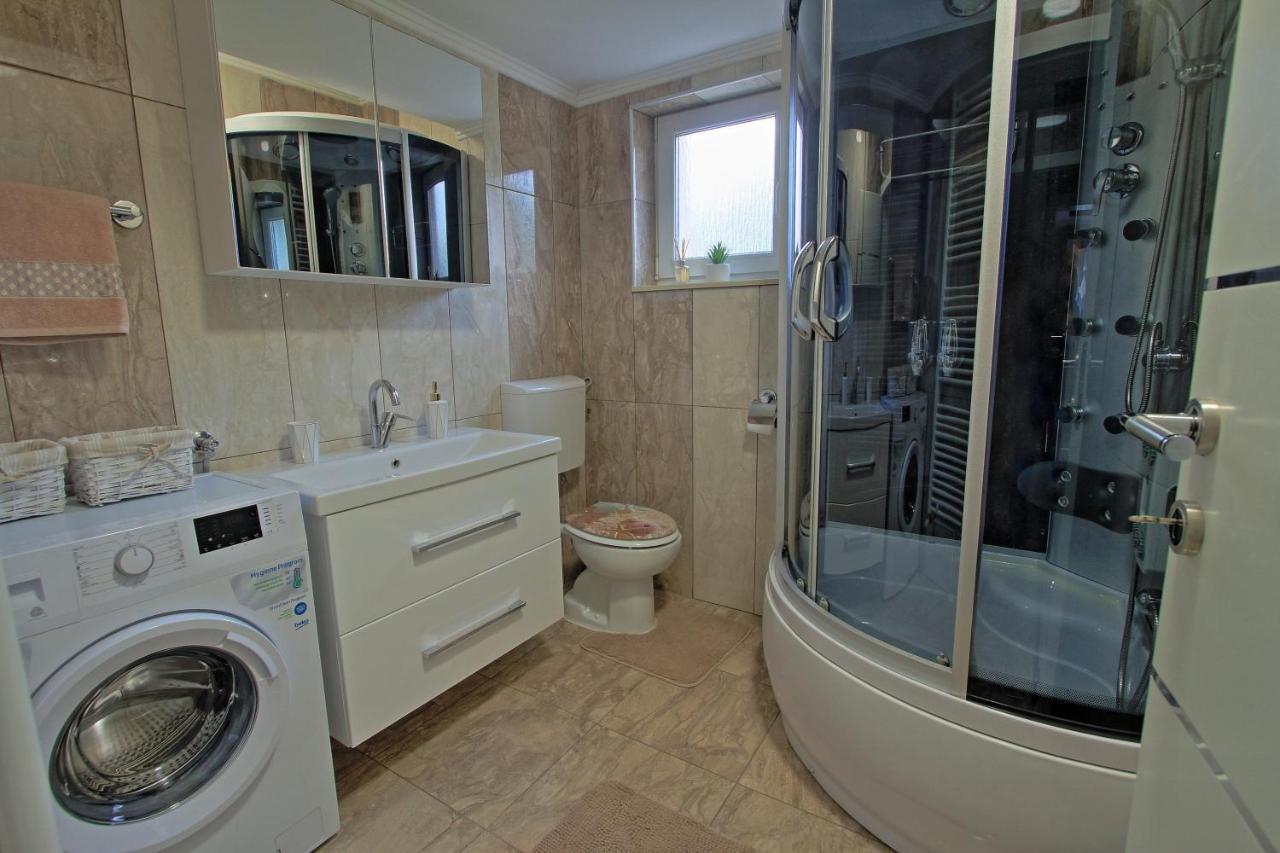 אוטוצאץ Holiday House Lana מראה חיצוני תמונה
